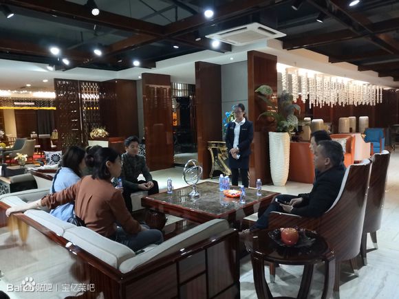 衢州國金濱江一號(hào)酒店葉董一行走訪調(diào)研寶億萊